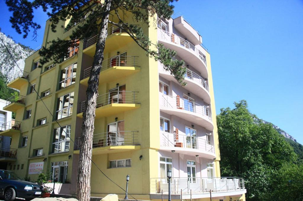 Hotel International Байле Херкулане Екстериор снимка
